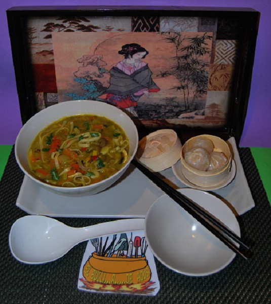 sopa verduras oriental xiao long bao gambas