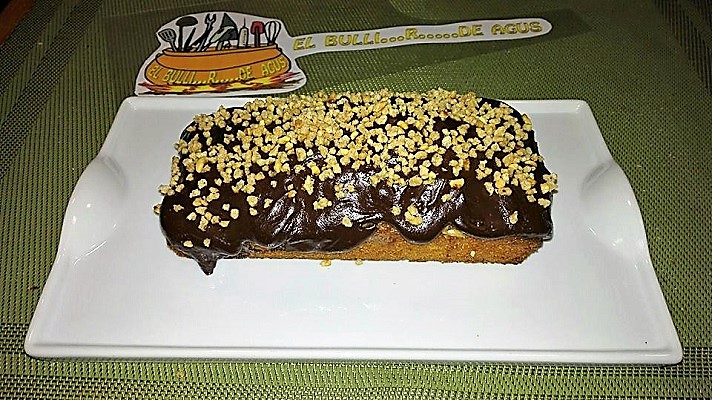 plumcake-especial-de-almendras-banado-en-chocolate