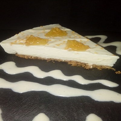 Tarta de piña colada con piña caramelizada - Elbullirdeagus